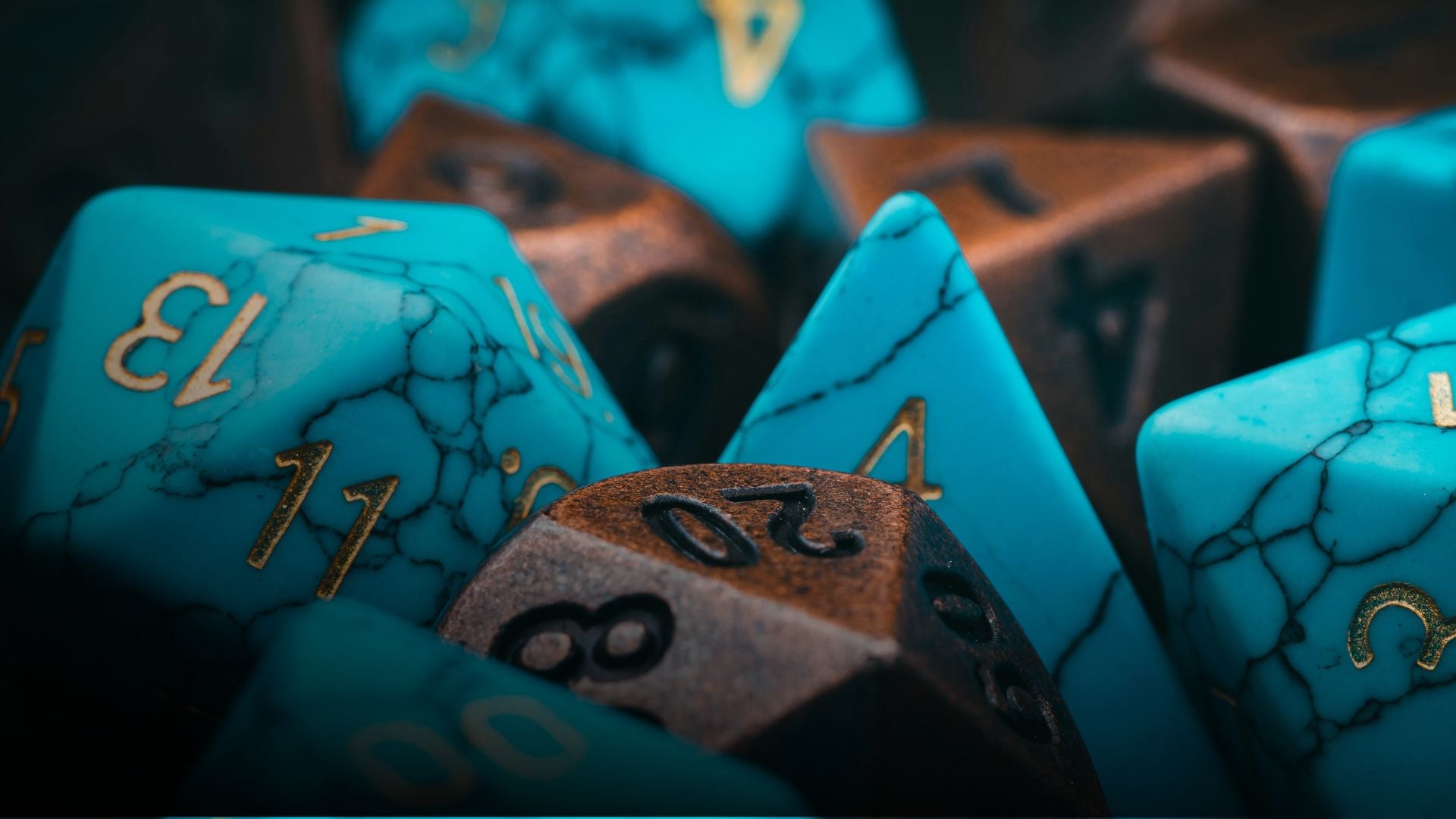 Scroll and Circuit Games